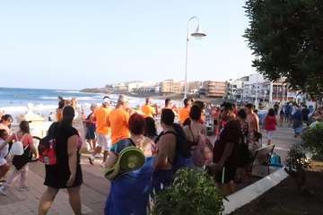 Un pasacalles anima a Melenara a vivir sus fiestas (Foto Briand Rodríguez)